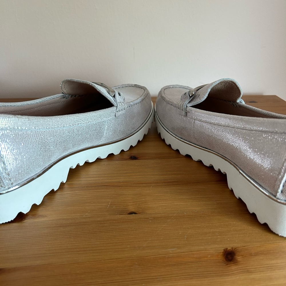 Pelle Moda Shoes - Picture 14 of 16
